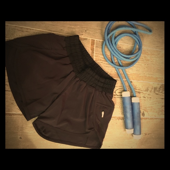 lululemon athletica Pants - Lululemon Tracker Short Size 2 Black